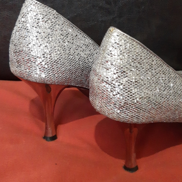 Nine West Nuncio Pumps - Picture 2 of 7